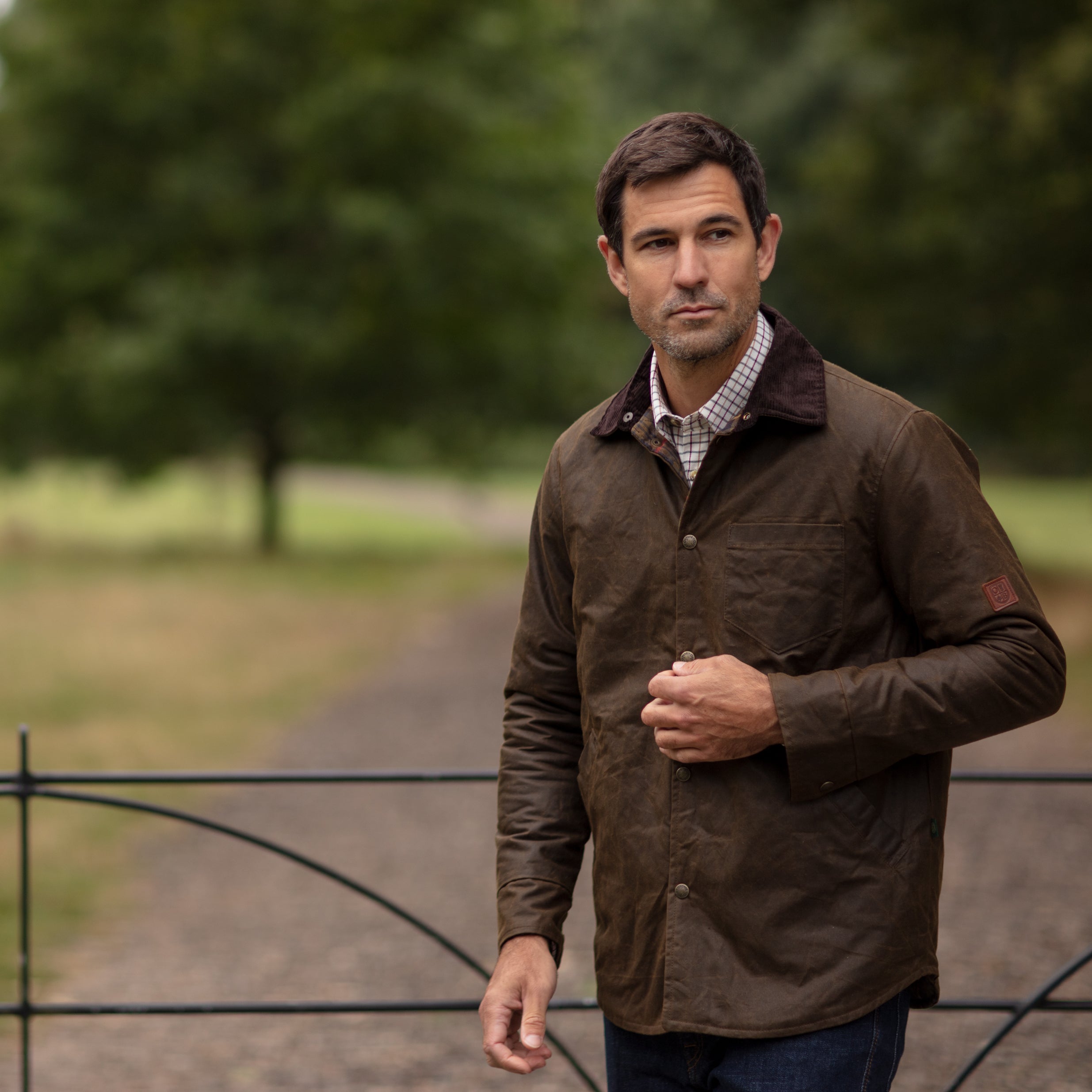 W26 - Men's Alum Antique Wax Overshirt - CARAMEL - Oxford Blue